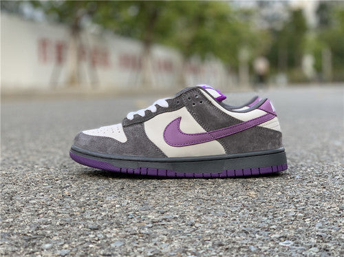 Nike Men's & Women's Luxury Low-Top Trainers — Style 201 interior view