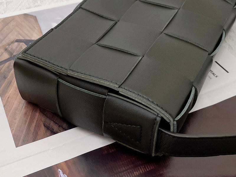 Understated Vegan Leather Handbag - Chic Everyday Appeal | Women's Everyday Carry Handbag #1612 - alternate angle view (image 8) of designer-inspired handbag