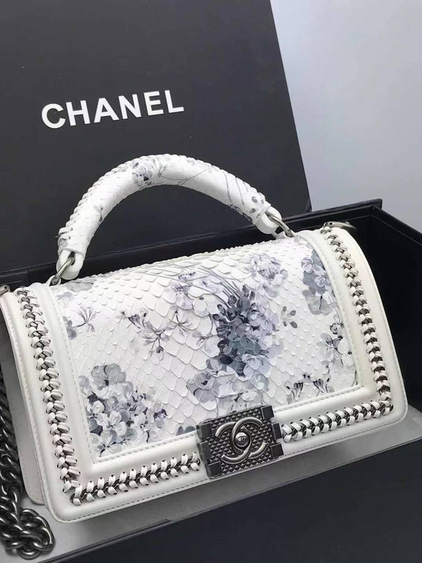  mid purse view 1