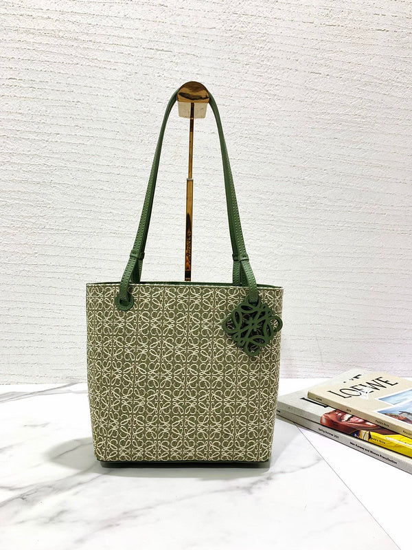 Ziva's Charm handbag – angled view (21cm*10cm*22cm)