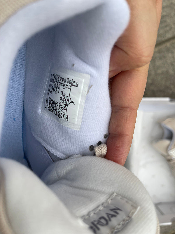 Nike Men's & Women's Luxury Fashion Trainers — Style 246 interior view