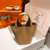  everyday bag interior and compartment view 93