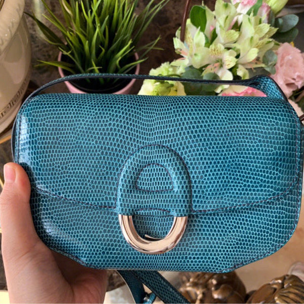 Balanced handbag styled for everyday wear