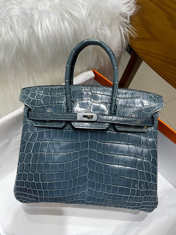 Crisp bag women's premium everyday handbag