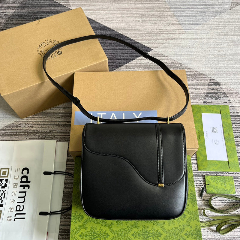 Side profile of everyday-luxe elevated women's handbag – women's everyday handbag
