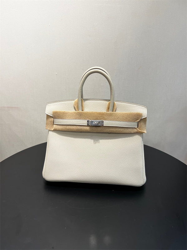  Understated handbag front view