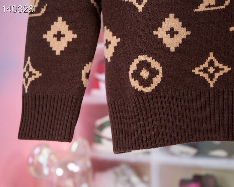 Full styled look of Louis Vuitton luxury clothing with runway-inspired design