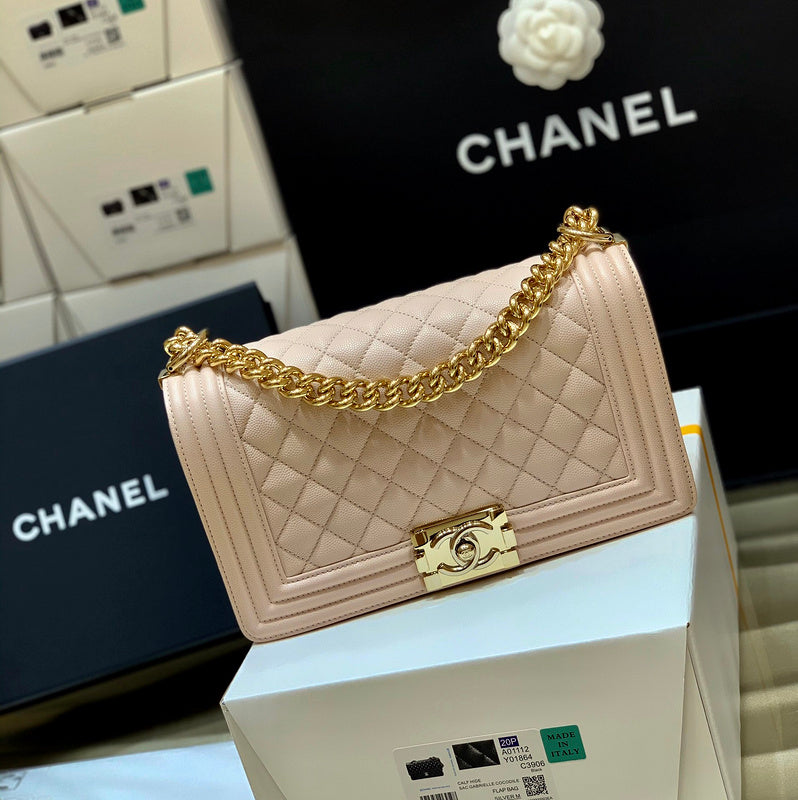  women's handbag, versatile design, view 1