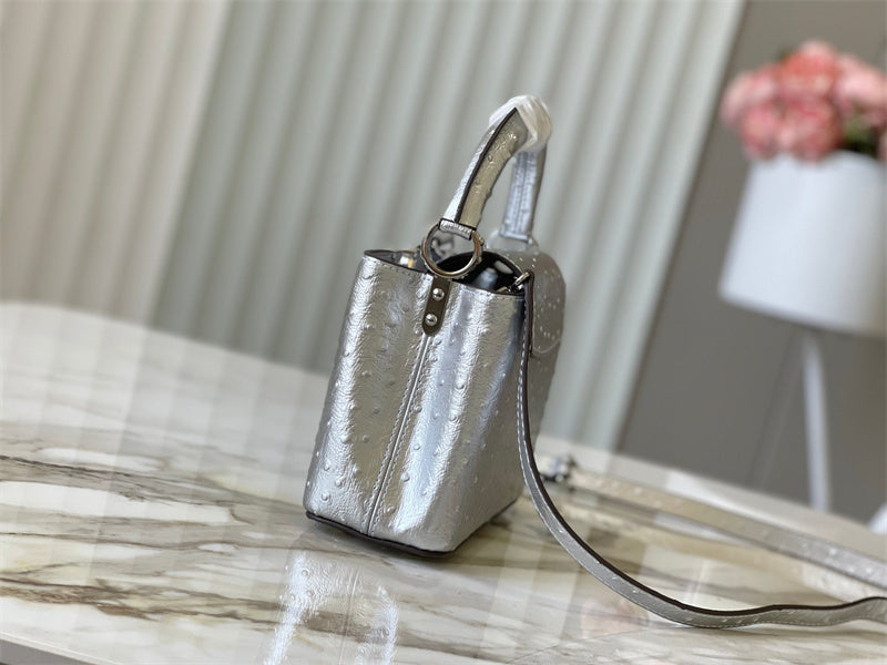  Classic handbag front view 7