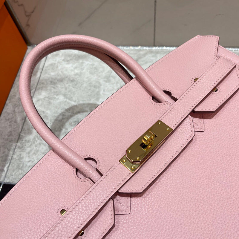 Refined handbag styled for everyday wear