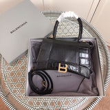 Side profile of modern sleek women's handbag – women's premium purse