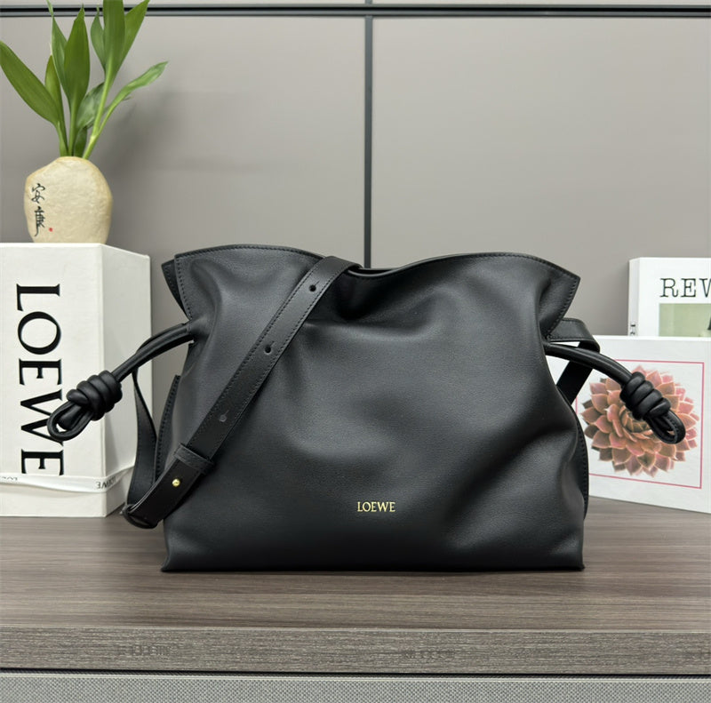 Ziva's Charm handbag – angled view (30cm*24.52cm*10.5cm)