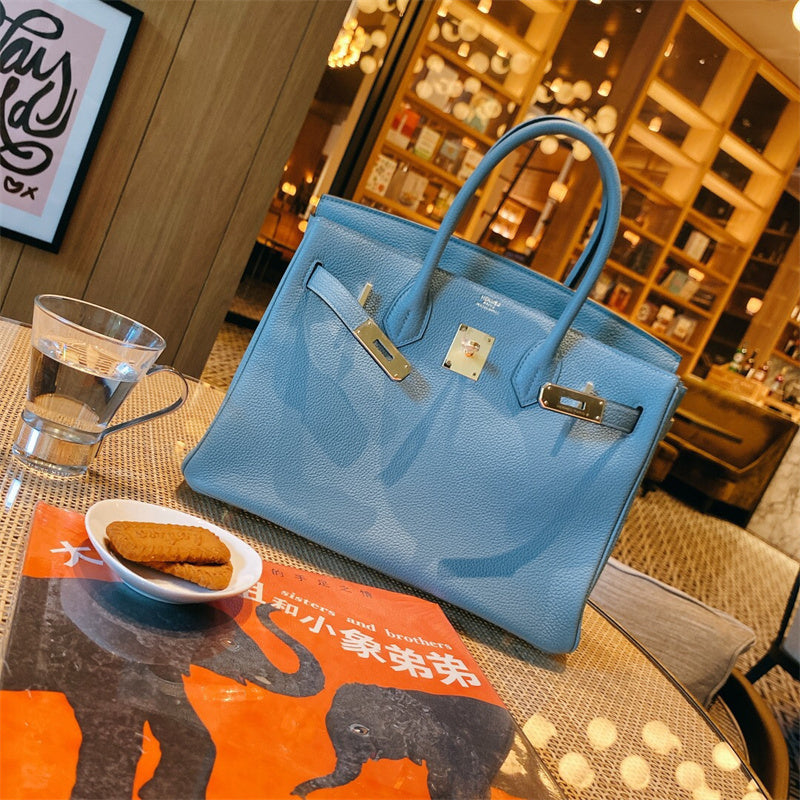 Close-up detail of versatile bag design