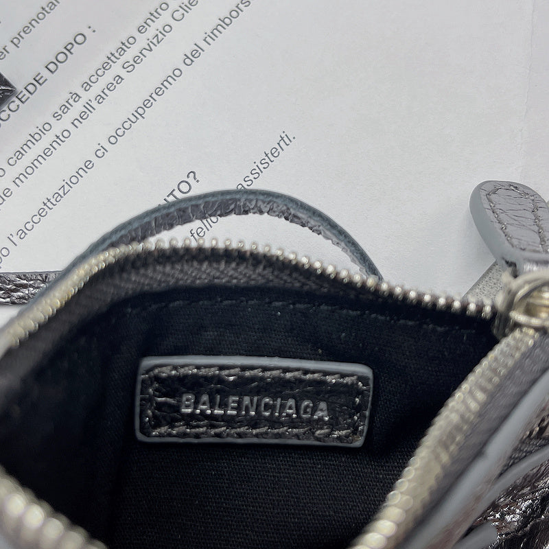 Structured Premium PU Leather Handbag - Smooth Faux-Leather Exterior | Women's Designer-Inspired Purse #382 - close-up detail shot (image 15) of designer-inspired handbag