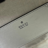 Side profile of chic premium women's handbag – women's designer-style accessory
