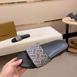 Burberry shoes Style 006 - sole and craftsmanship detail