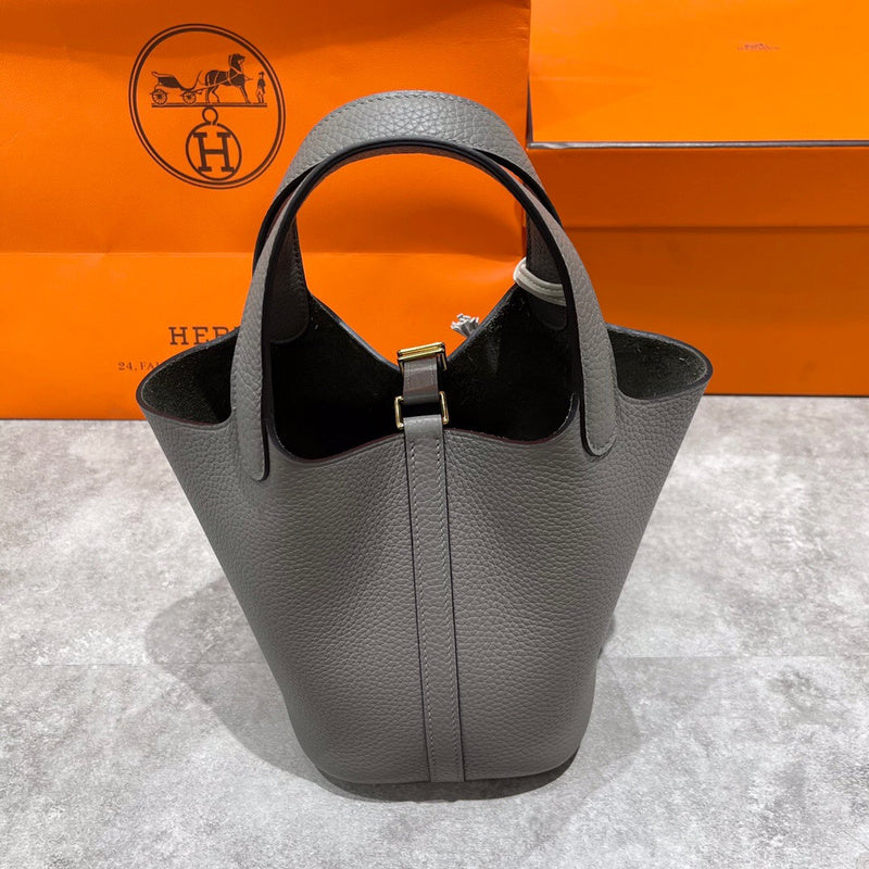 Streamlined handbag styled for everyday wear