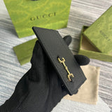 Handle and strap detail of structured everyday-luxe women's handbag – women's luxury accessory