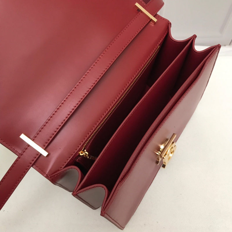Ziva's Charm handbag – product shot (one versatile size)