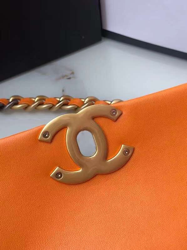  mid purse view 9