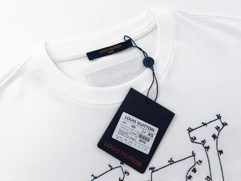 Flat lay presentation of Louis Vuitton cotton t-shirt with logo-detail design