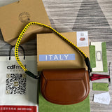 Handle and strap detail of structured refined women's handbag – women's luxury handbag