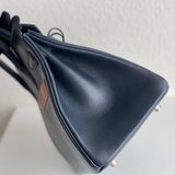 Effortless handbag styled for everyday wear