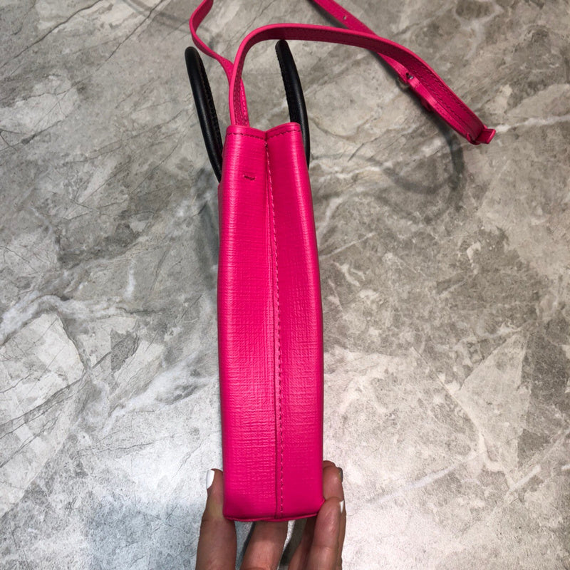 Effortless Faux Leather Handbag - Chic Everyday Appeal | Women's Everyday Carry Handbag #1048 - back view (image 4) of designer-inspired handbag