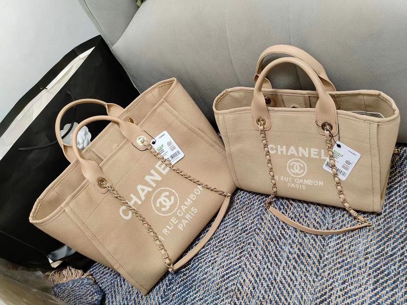  women's handbag, spacious design, view 5