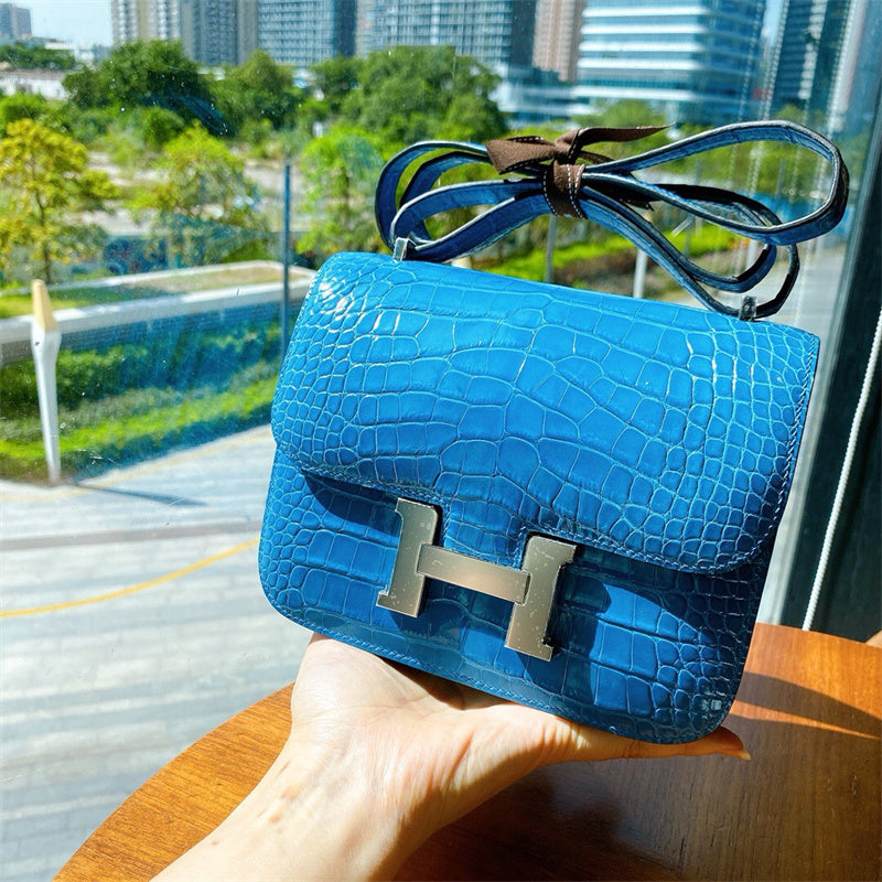  smart satchel styled with outfit 18