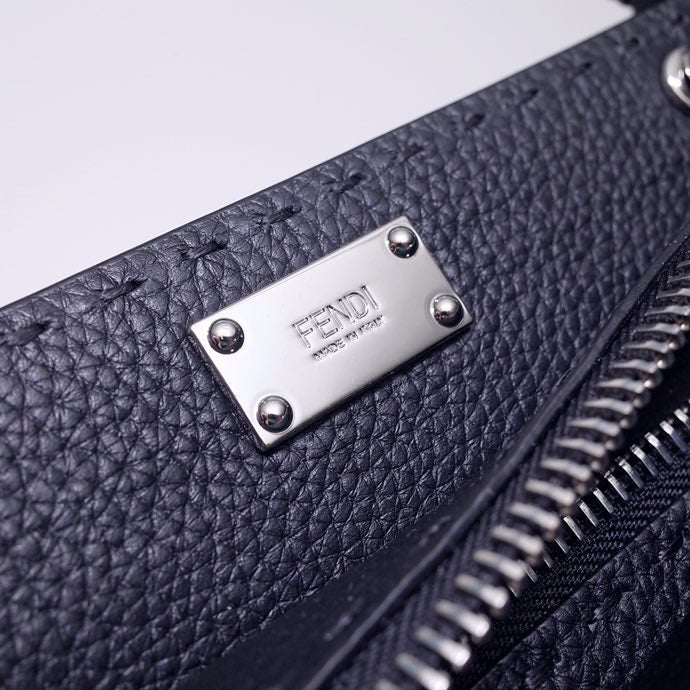 Ziva's Charm handbag – interior view (38cm*33cm*16cm)