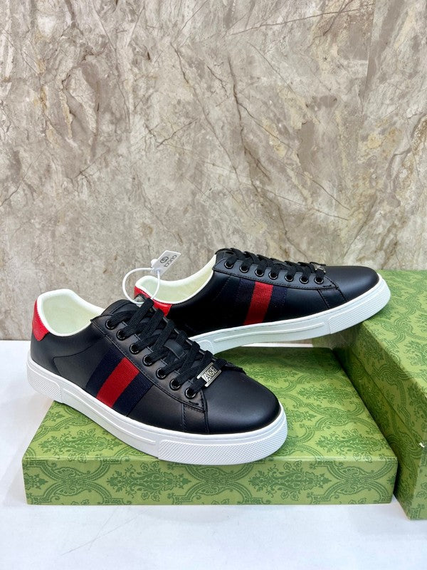 Gucci all-black luxury sneakers view 6 everyday casual design