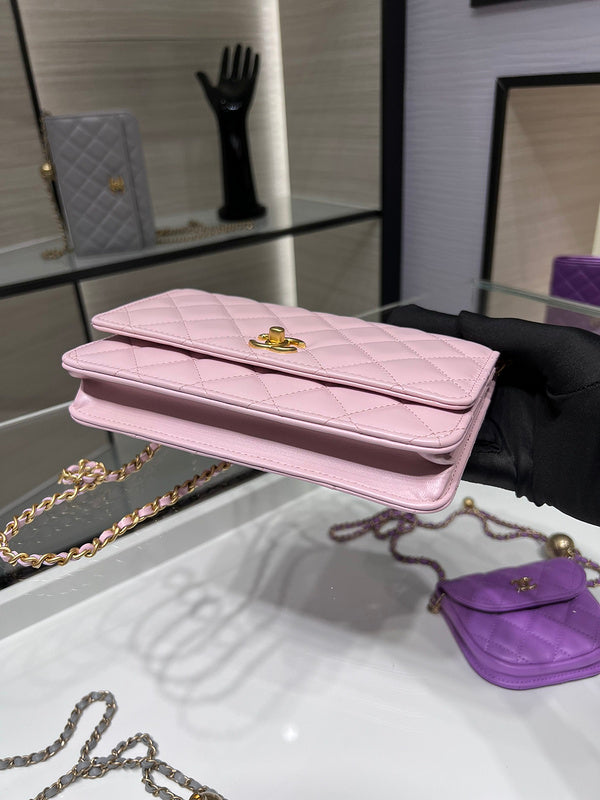 Zivas Charm Modern Minimalist Look Designer Handbag (Everyday Luxury Essential) – Angled View