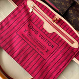 Close-up detail of modern sleek women's handbag – women's everyday handbag