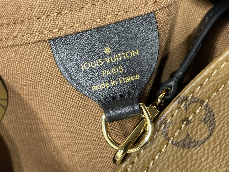  top-handle bag interior and compartment view 9