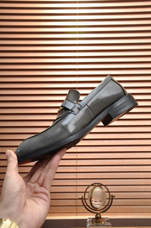 Hermes shoes Style 072 - back heel detail