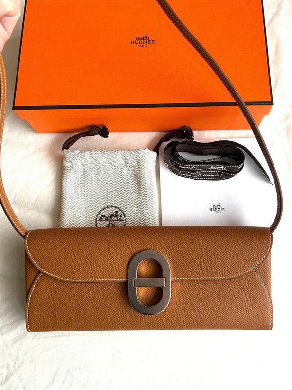 Effortless bag shown from front angle