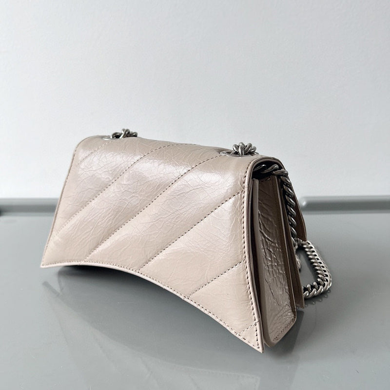 Zivas Charm Polished Finish Statement Handbag (Modern Wardrobe Staple) – Styled Look