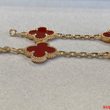 Side view of Van Cleef & Arpels unisex jewelry piece