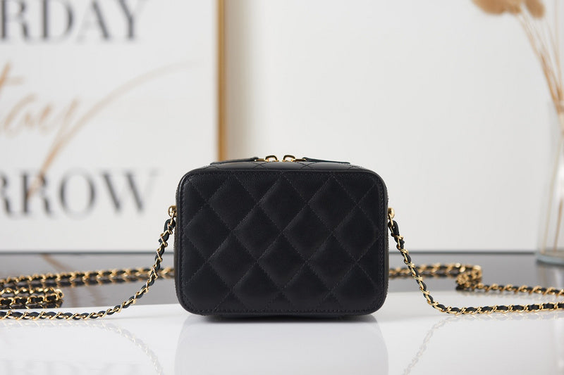  women's handbag, versatile design, view 4