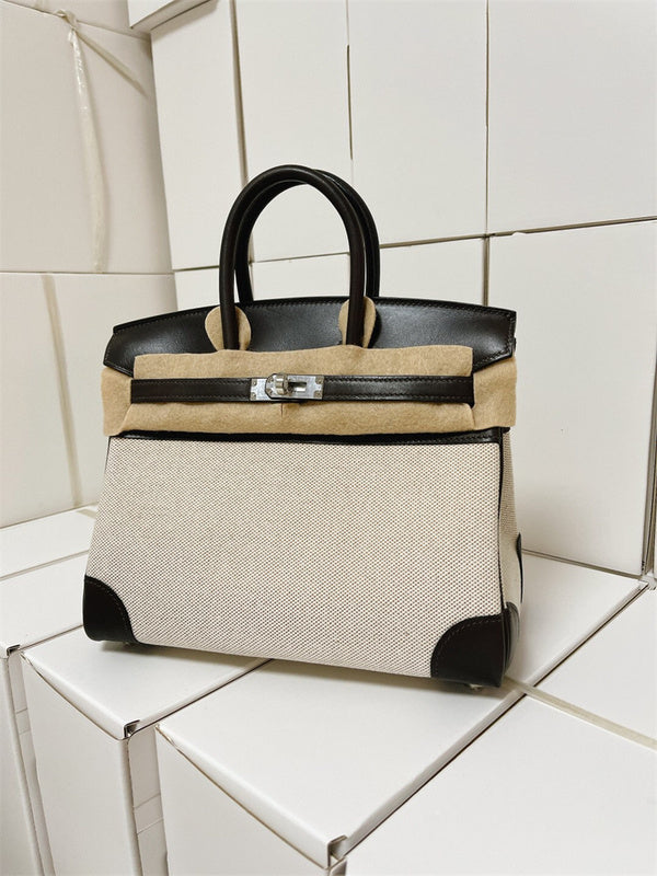  carryall bag interior and compartment view