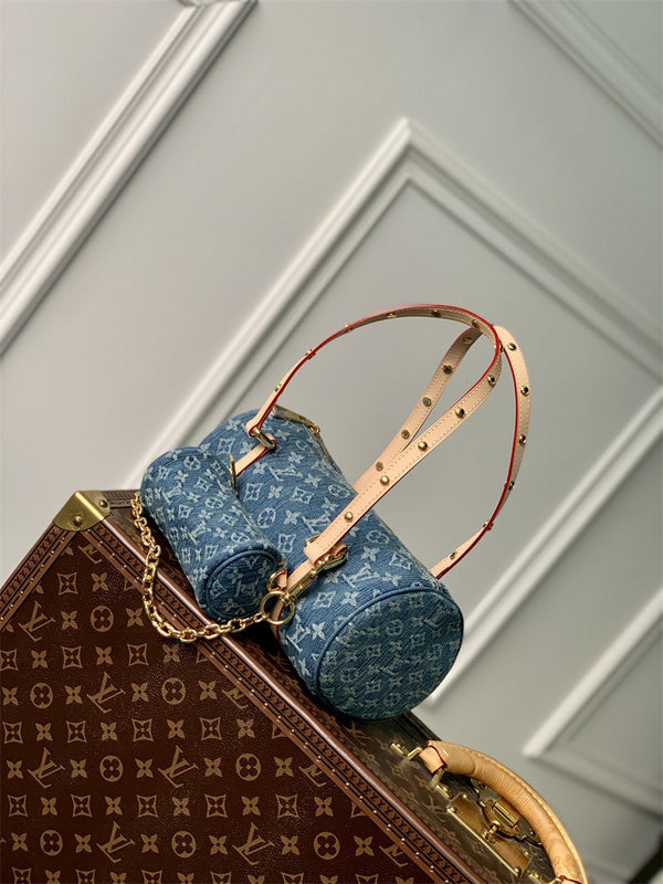  Sophisticated structured bag carried on shoulder
