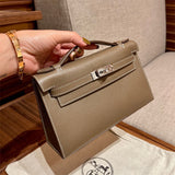  Smart handbag carried on shoulder 10