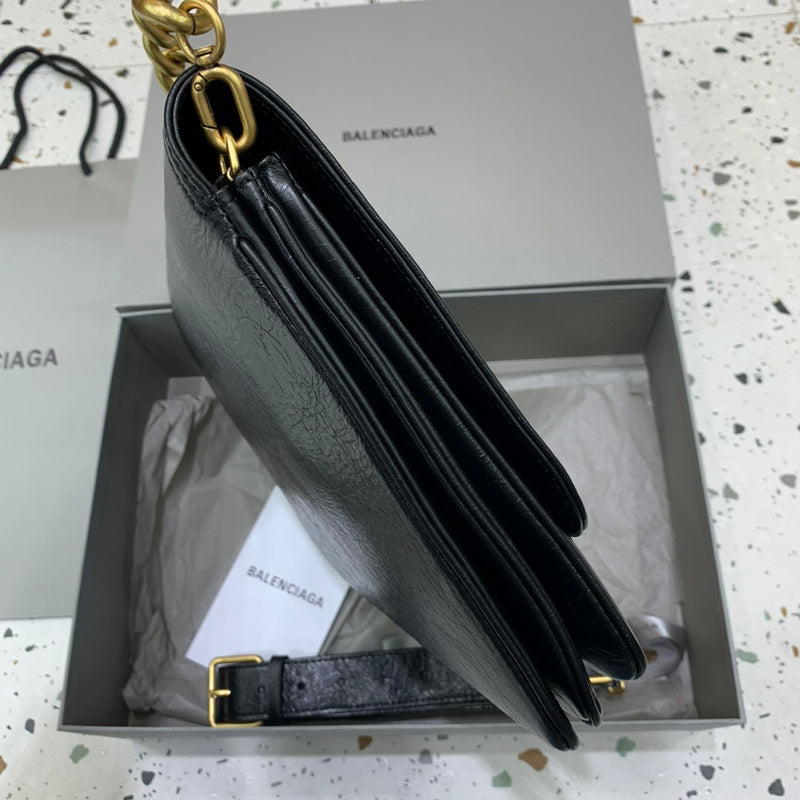 Zivas Charm Elevated Essentials Fashion Handbag (Timeless Wardrobe Addition) – Lifestyle Shot