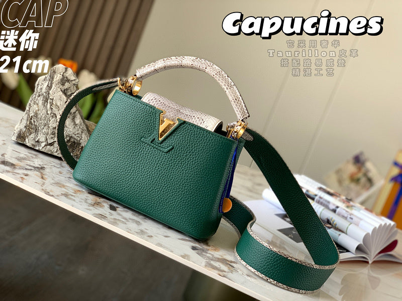 Side profile of sleek chic women's handbag – women's designer-style accessory