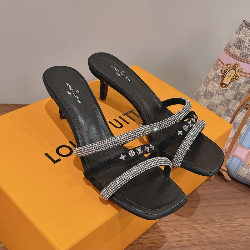 Louis Vuitton shoes Style 352 - logo and branding close-up