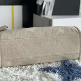 Zivas Charm Modern Minimalist Look Everyday Handbag (Statement-Ready Design) – Styled Look