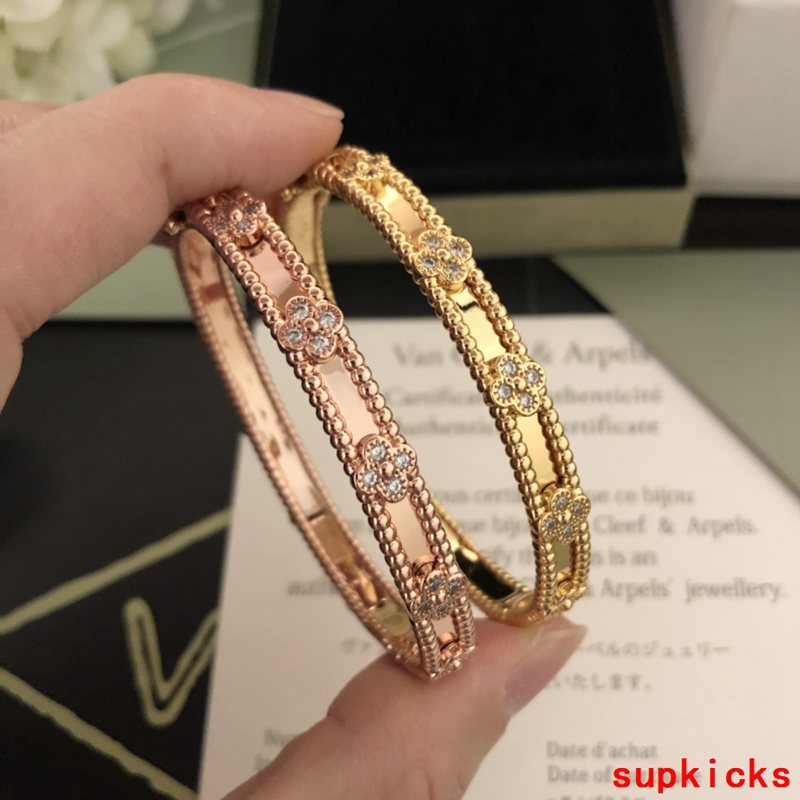 Close-up detail view of Van Cleef & Arpels unisex jewelry piece