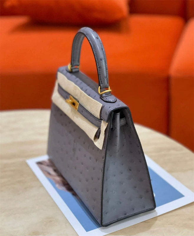  modern carryall bag styled with outfit 18
