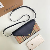 Ziva's Charm handbag – front view (one versatile size)